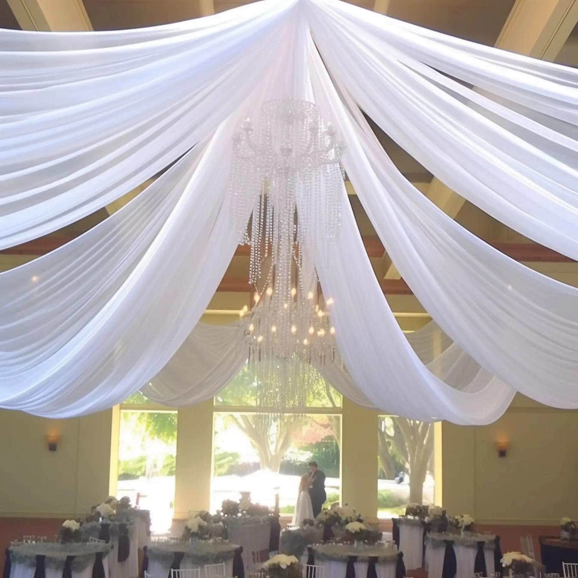 Witte trouwjurk plafondgordijn - Wedding Backdrop Curtain recensie en prijs